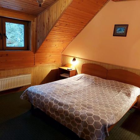 Затишок Villa Tysovets Buitenkant foto