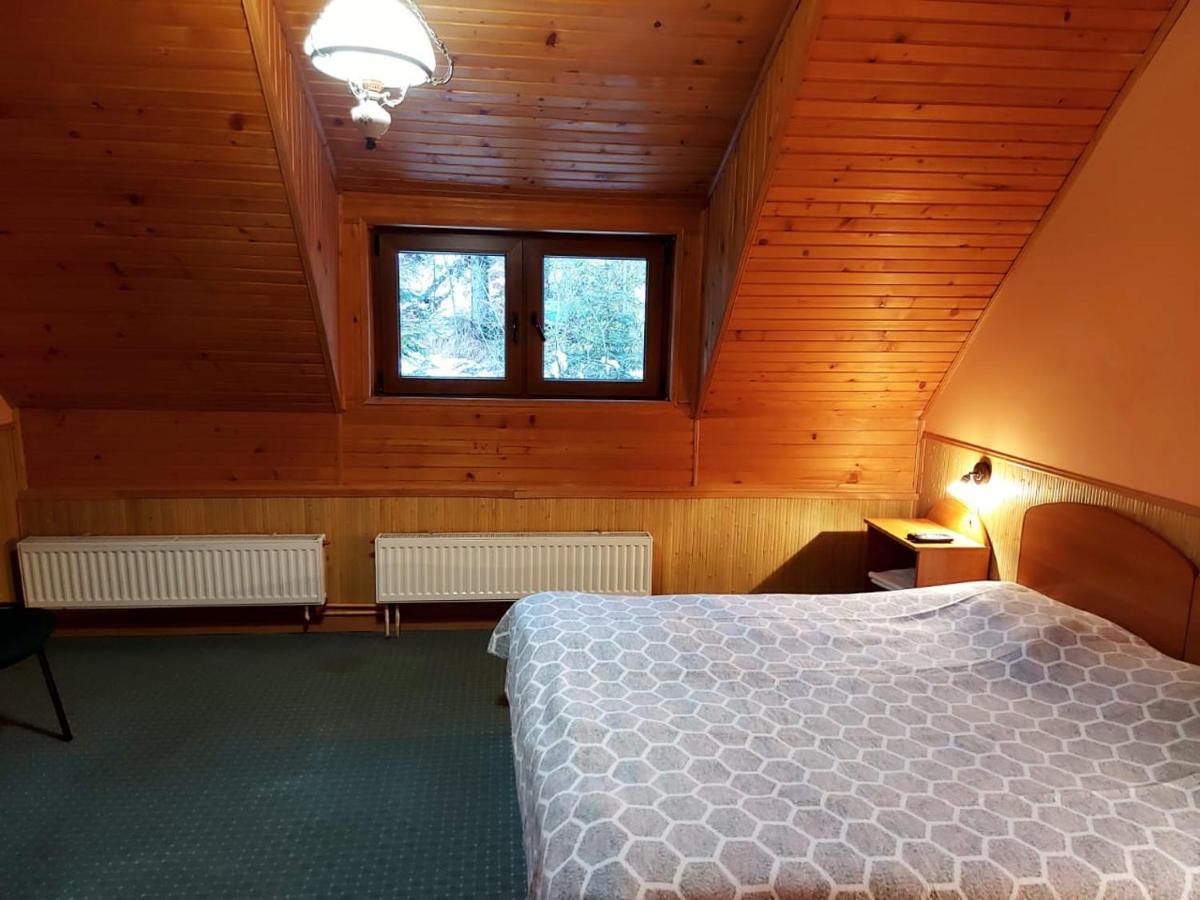 Затишок Villa Tysovets Buitenkant foto