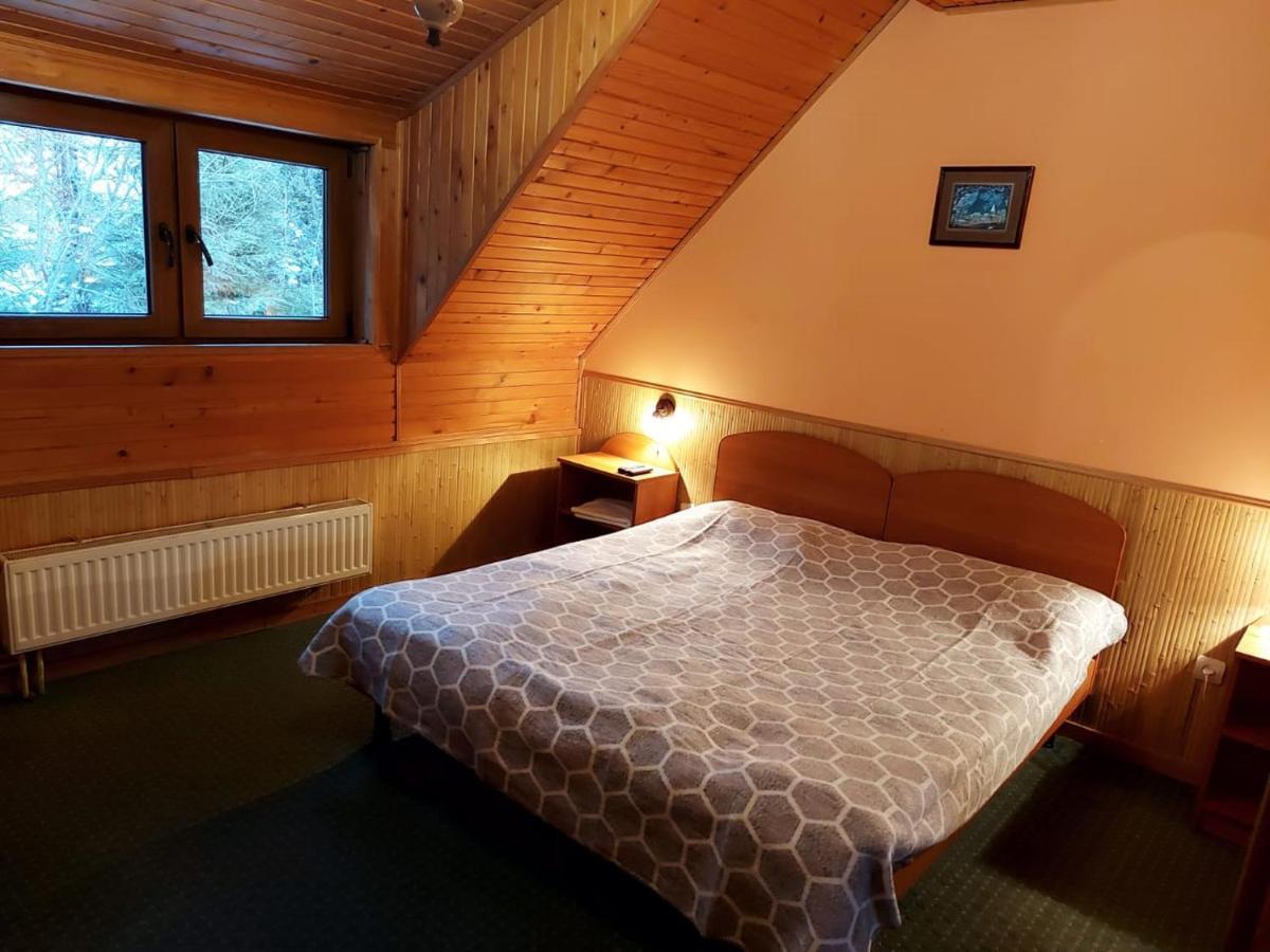 Затишок Villa Tysovets Buitenkant foto
