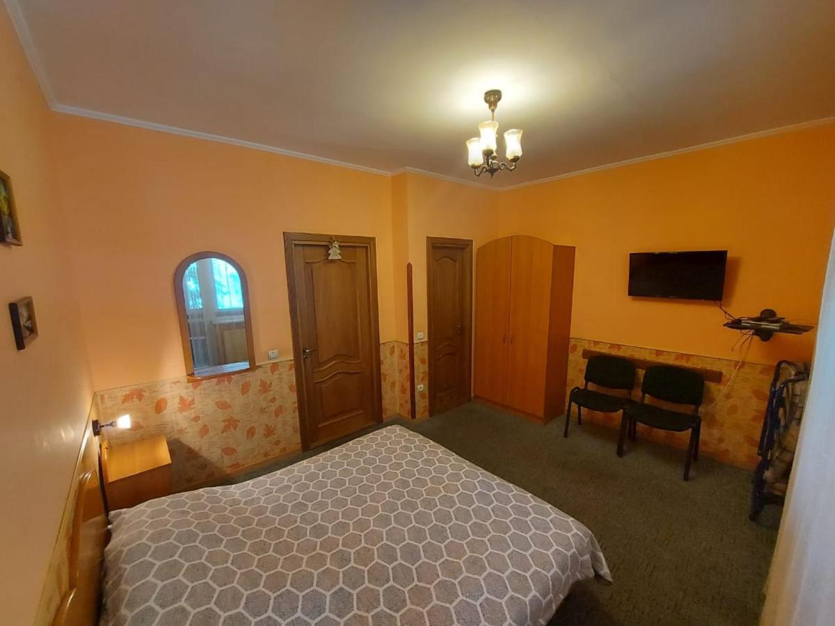 Затишок Villa Tysovets Buitenkant foto