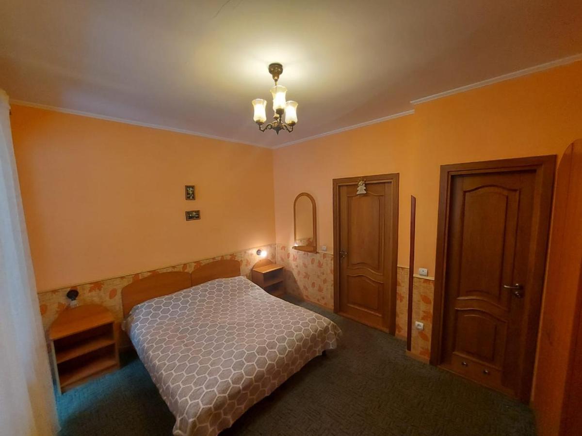 Затишок Villa Tysovets Buitenkant foto